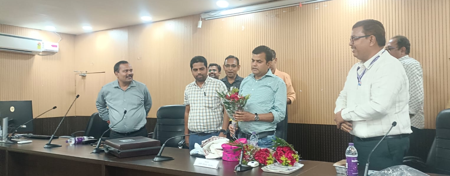 कोशी प्रमंडल के आयुक्त राजेश कुमार को भावभीनी विदाई, अधिकारियों ने सराहा कुशल नेतृत्व