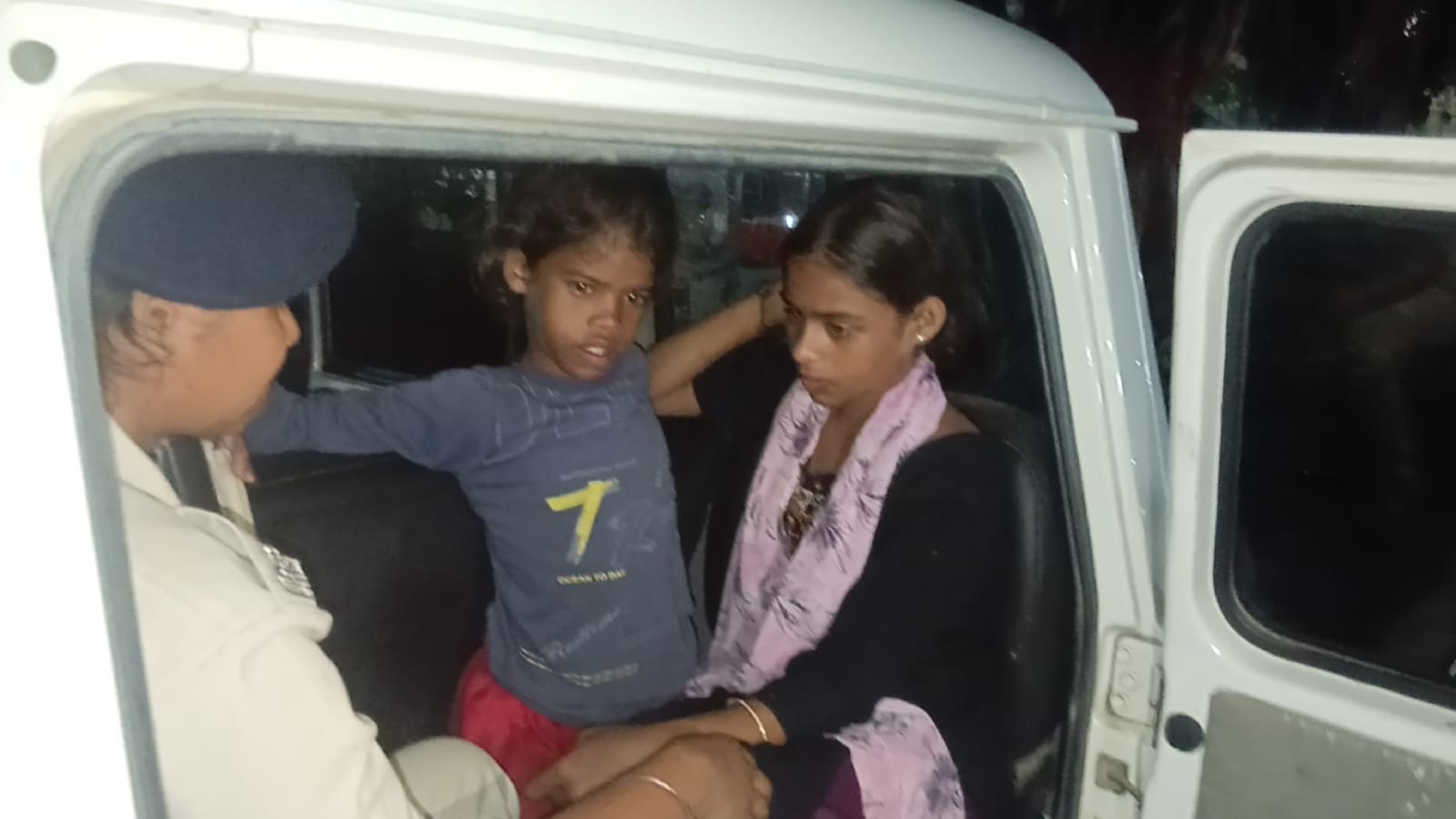 6 दिन बाद सकुशल मिलीं दो बहनें, पढ़ाई की चाह में घर छोड़कर पहुंच गई थीं सुपौल<br>