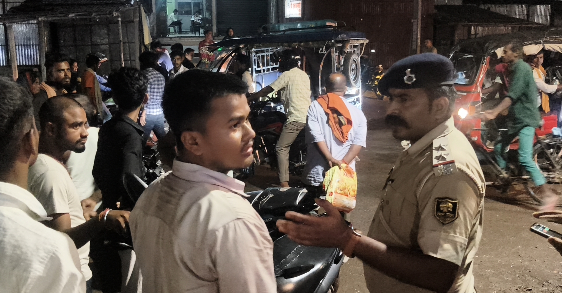 सहरसा में ऑपरेशन के दौरान 14 वर्षीय बच्ची की मौत, परिजनों ने डॉक्टर पर लगाया लापरवाही का आरोप; सड़क जाम कर न्याय की मांग