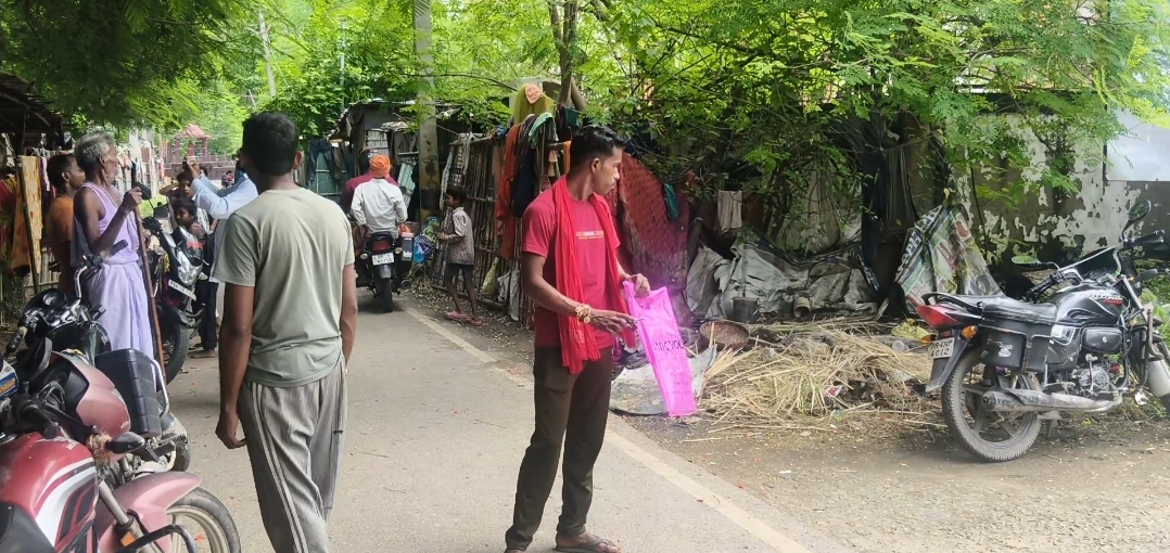 जहरीले सांप के डसने से 10 वर्षीय बच्चे की मौत, घर में सोते समय हुआ हादसा; परिवार में पसरा मातम<br>