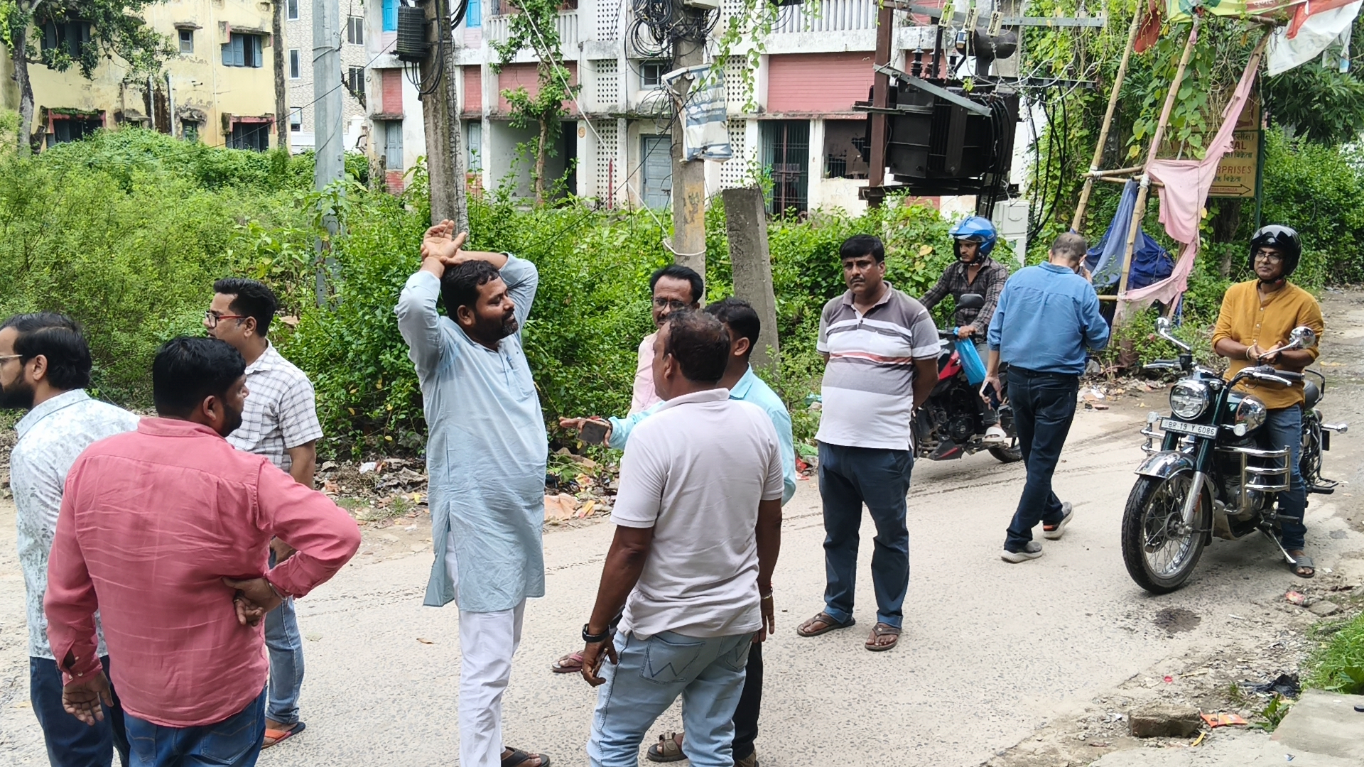 न्यायालय के आदेश पर डॉक्टर कल्याणी क्लीनिक से नया बाजार तक हटेगा अतिक्रमण, नगर आयुक्त ने किया निरीक्षण